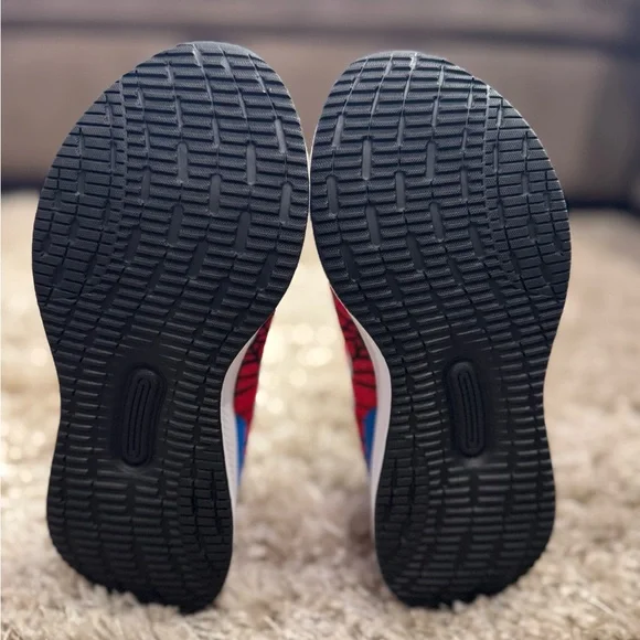 ADIDAS MARVEL SPIDER-MAN RUNFALCON 3.0 - size 13k NWOT - Picture 5 of 8